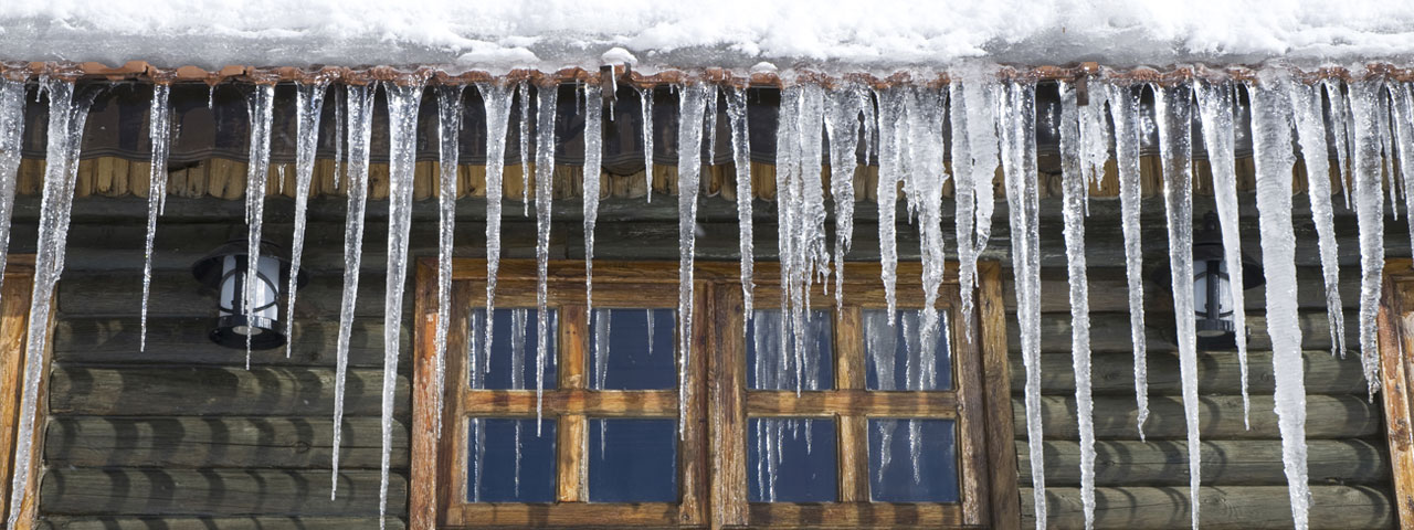 spray foam prevents ice dams by providing proper insulation in Melbourne attic spaces